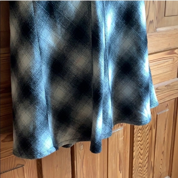 Black and White Tribal Wool Plaid Skirt - Picture 4 of 8